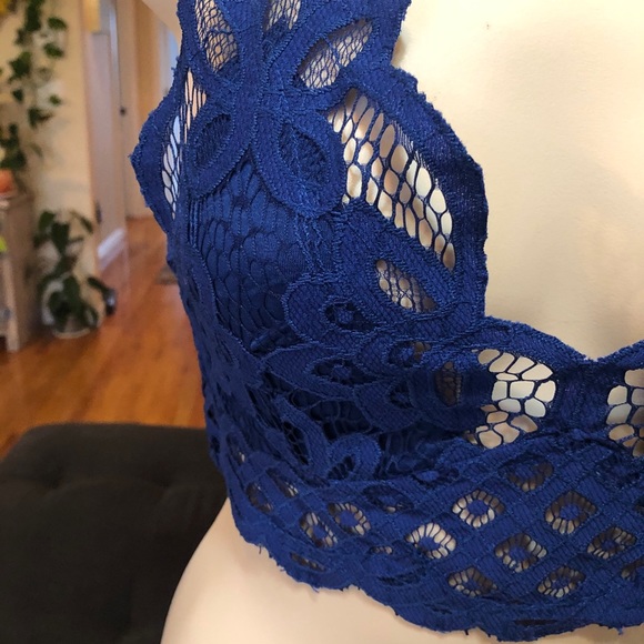 FREE PEOPLE BLUE KNIT BRALETTE - Picture 6 of 16